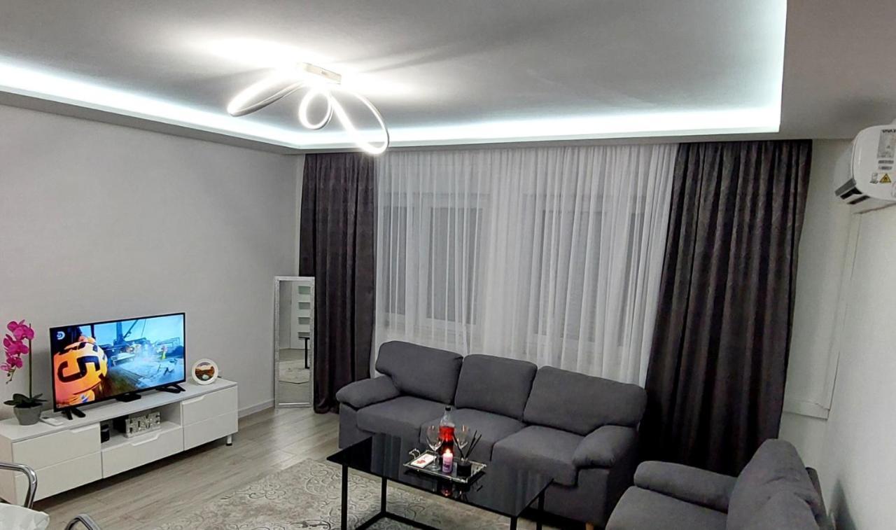 Big Delux Apartment Mostar Buitenkant foto